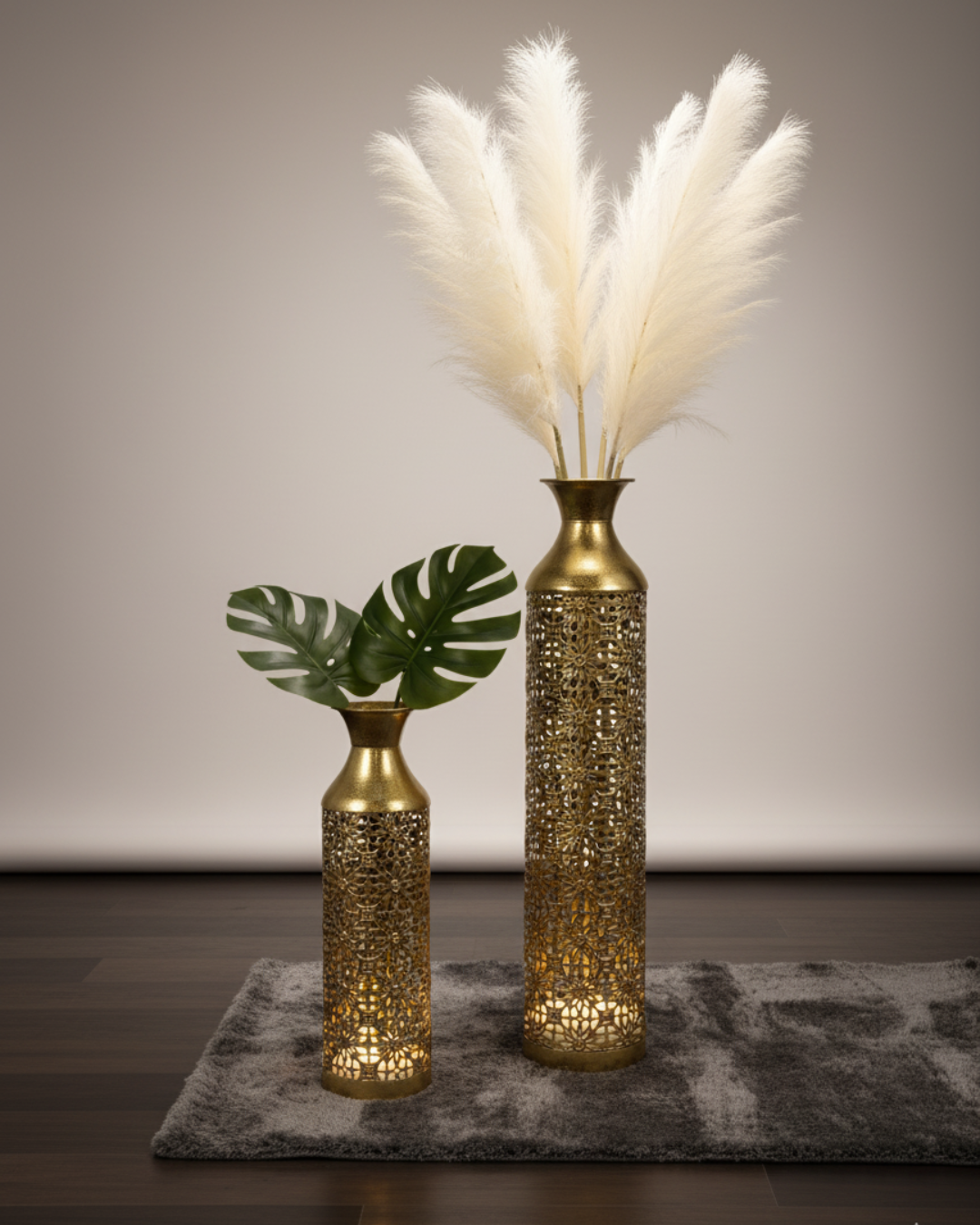 The Obsidian-Gold Contour Vase